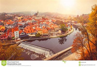 快速融入游戲圈 專業(yè)網(wǎng)絡(luò)手游搬磚賺錢游戲的優(yōu)勢解析及動(dòng)漫游戲開發(fā)機(jī)遇